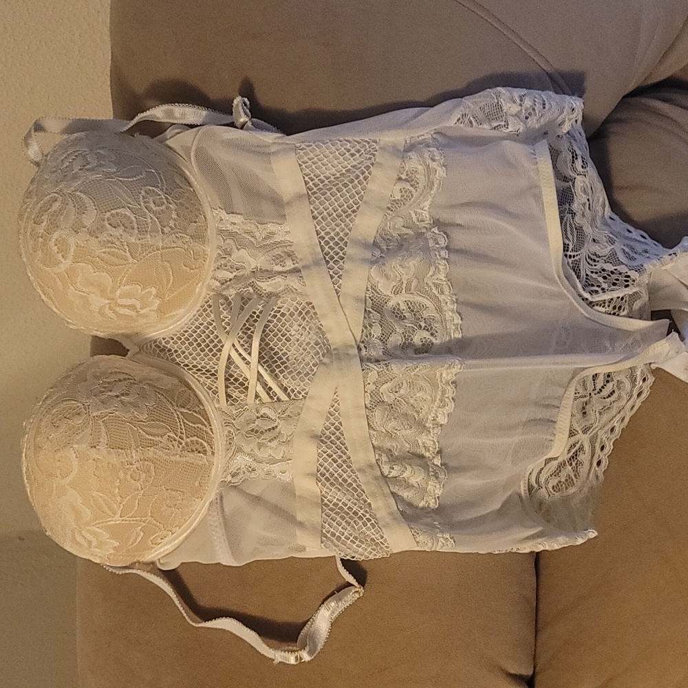 Lace bodysuit